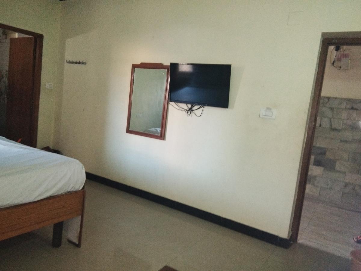 Hotel Jaysanthi Утакаманд Экстерьер фото